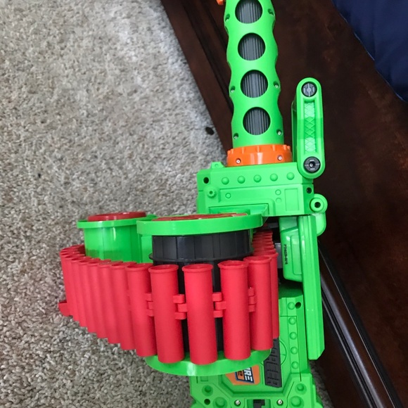 Nerf collection 600 worth of nerf guns - Picture 9 of 14